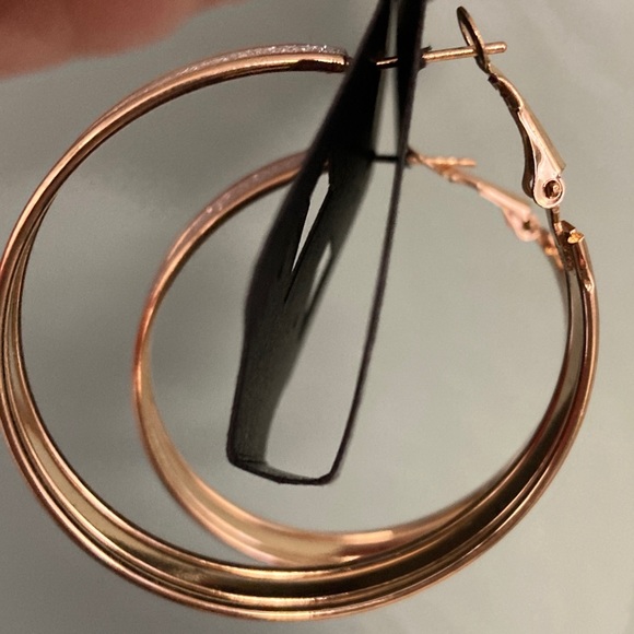 B3G1 Golden Hoop Earrings - Picture 5 of 5